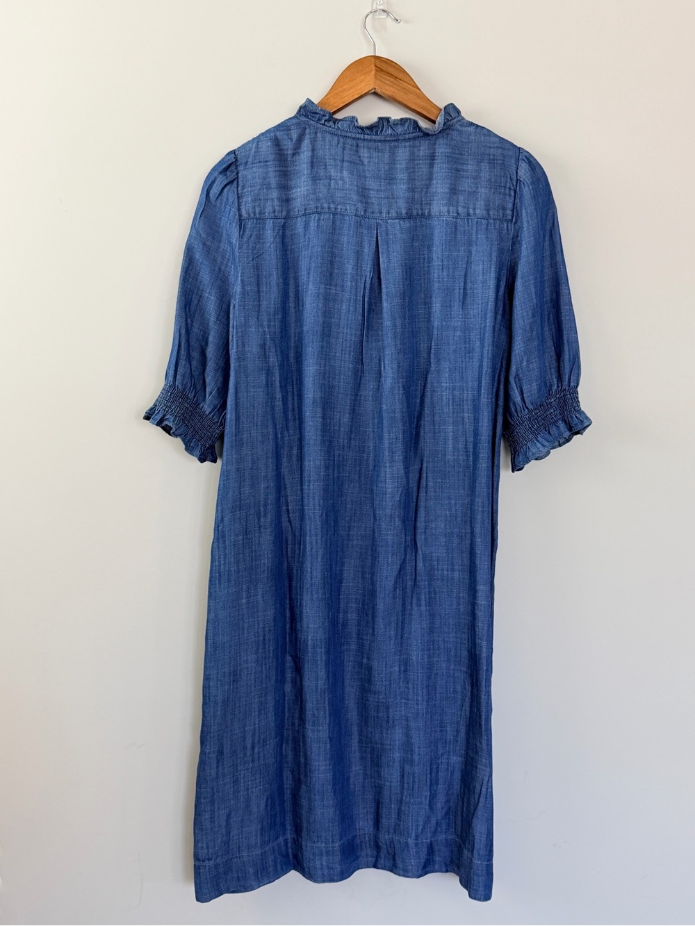 Talbots Chambray Tencel Shift Dress Blue Ruffle Sleeve Size L NWT - Picture 4 of 14